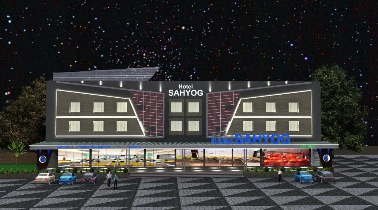 Hotel Sahyog & Rooms Surat Exterior foto